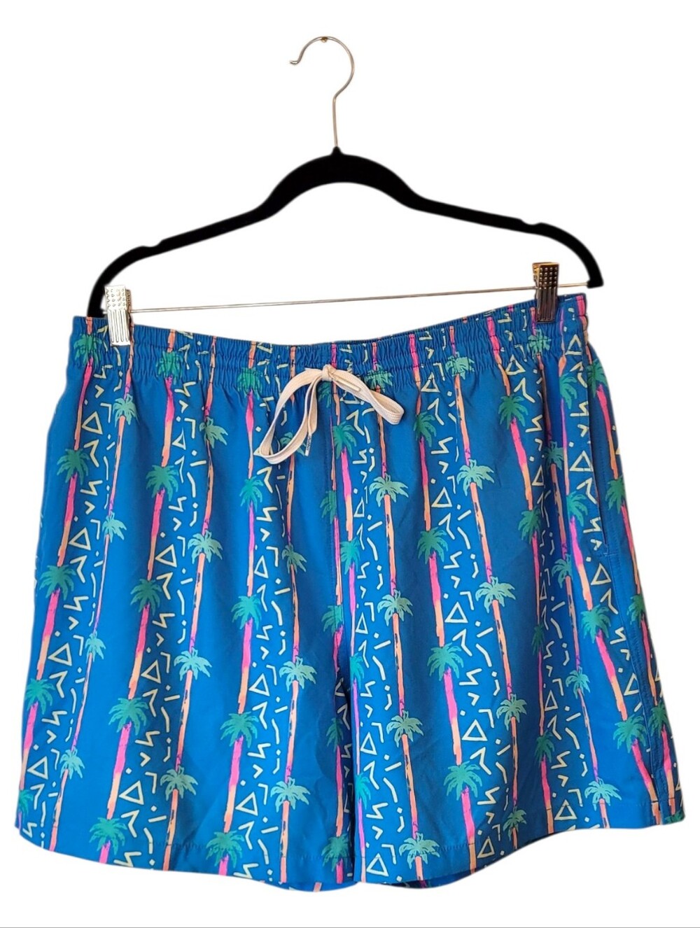 chubbies Blue Tropical 5.5" Inseam Swim Trunks Size XXL